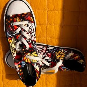Butterfly Converse